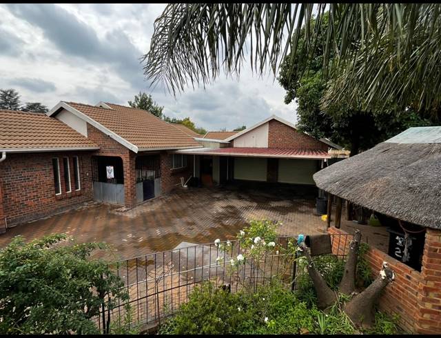 3 BEDROOM HOUSE FOR SALE IN MODDER EAST